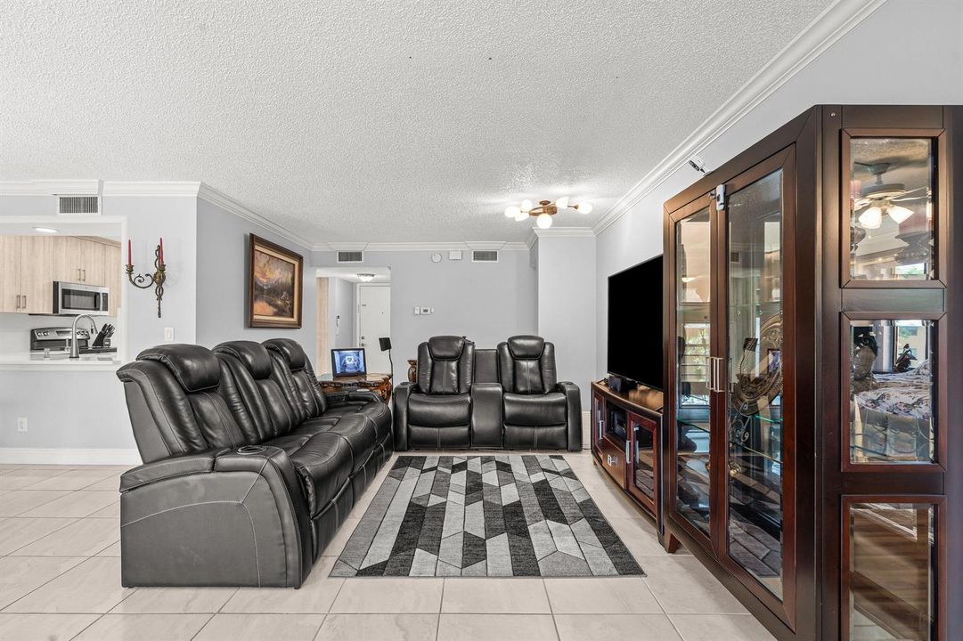 011-11262GreenLakeDrive-204-BoyntonBeach