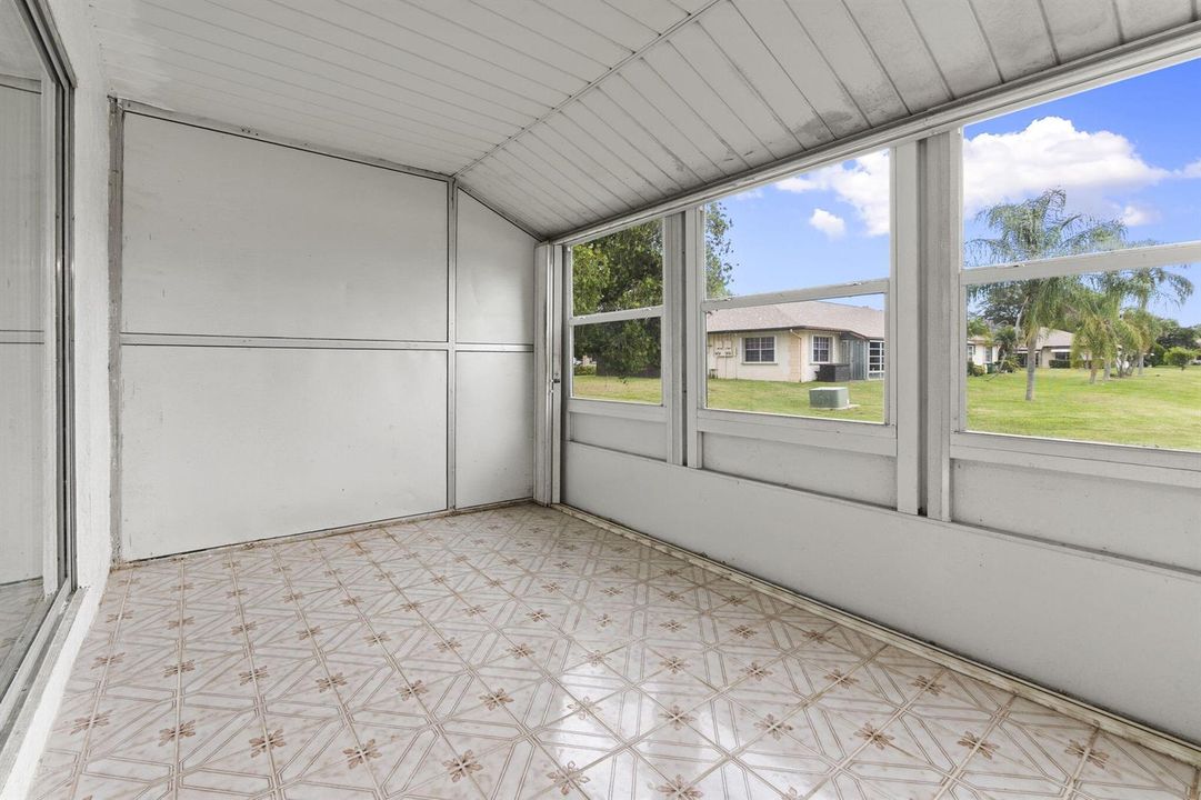 FLORIDA ROOM