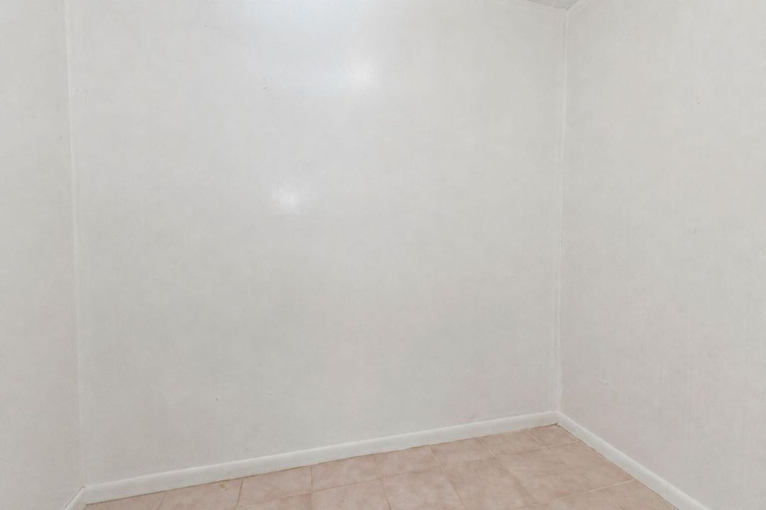PRIMARY WALK IN CLOSET