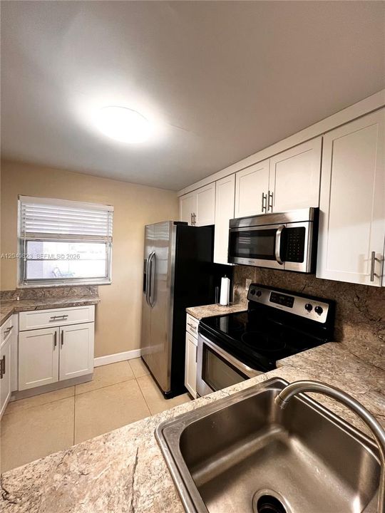 For Sale: $212,000 (2 beds, 2 baths, 970 Square Feet)