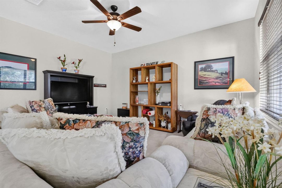 8135 Cantabria Falls Dr