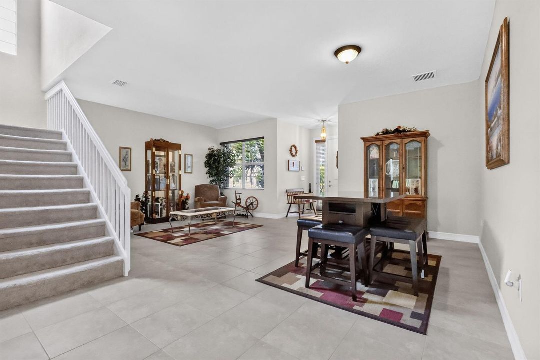 8135 Cantabria Falls Dr