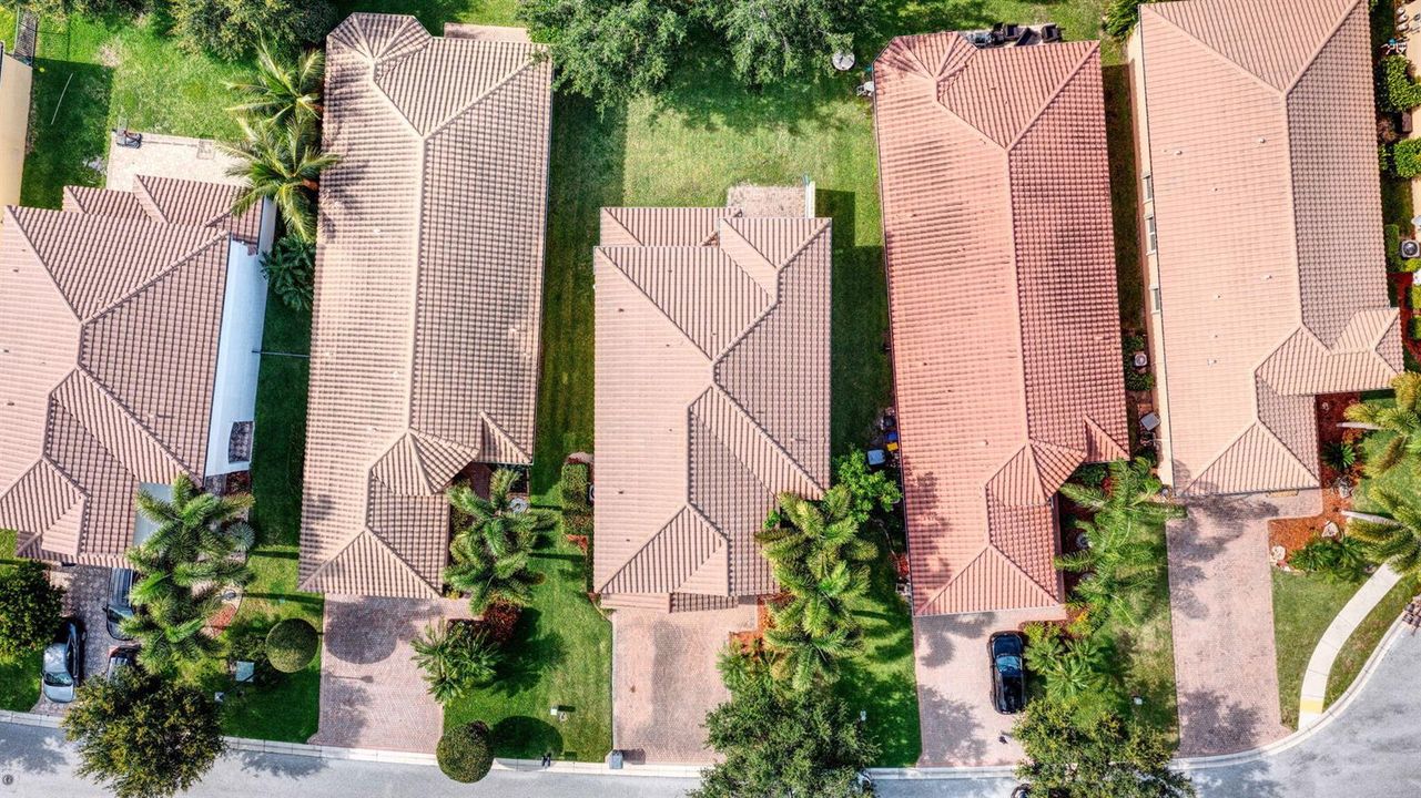 8135 Cantabria Falls Dr