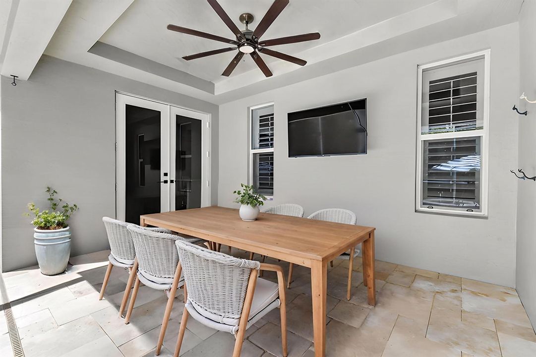 Patio-VirtuallyStaged