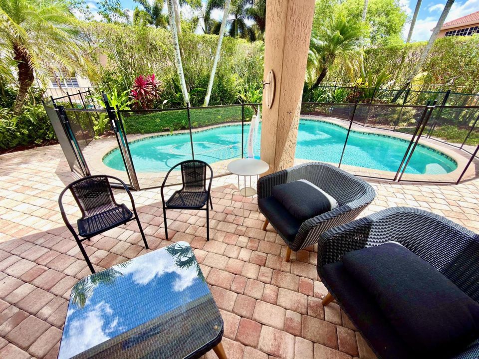 Pool / Patio