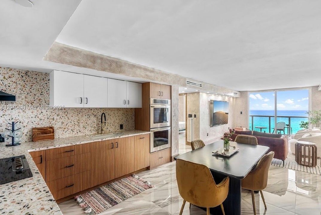 For Sale: $1,400,000 (2 beds, 2 baths, 1389 Square Feet)