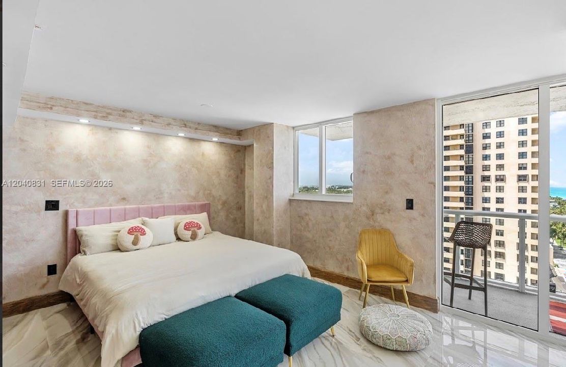 For Sale: $1,400,000 (2 beds, 2 baths, 1389 Square Feet)