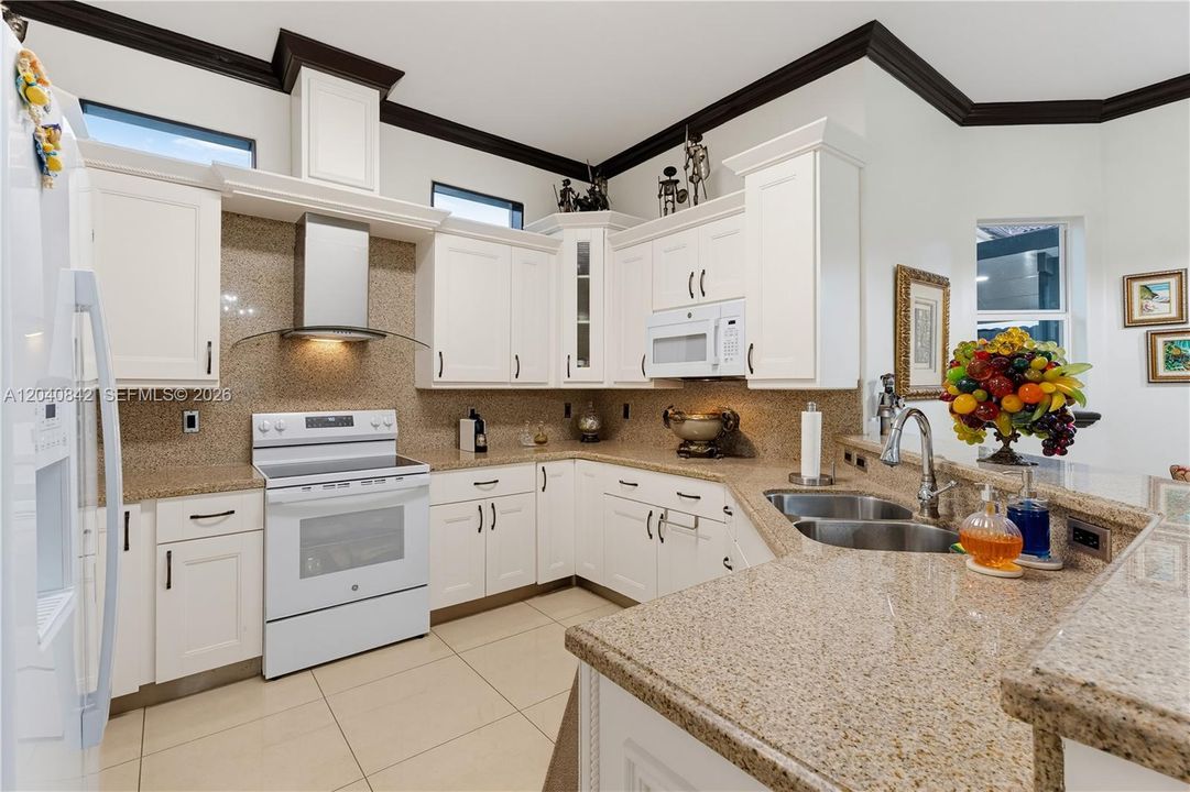 Active With Contract: $883,000 (3 beds, 2 baths, 2150 Square Feet)
