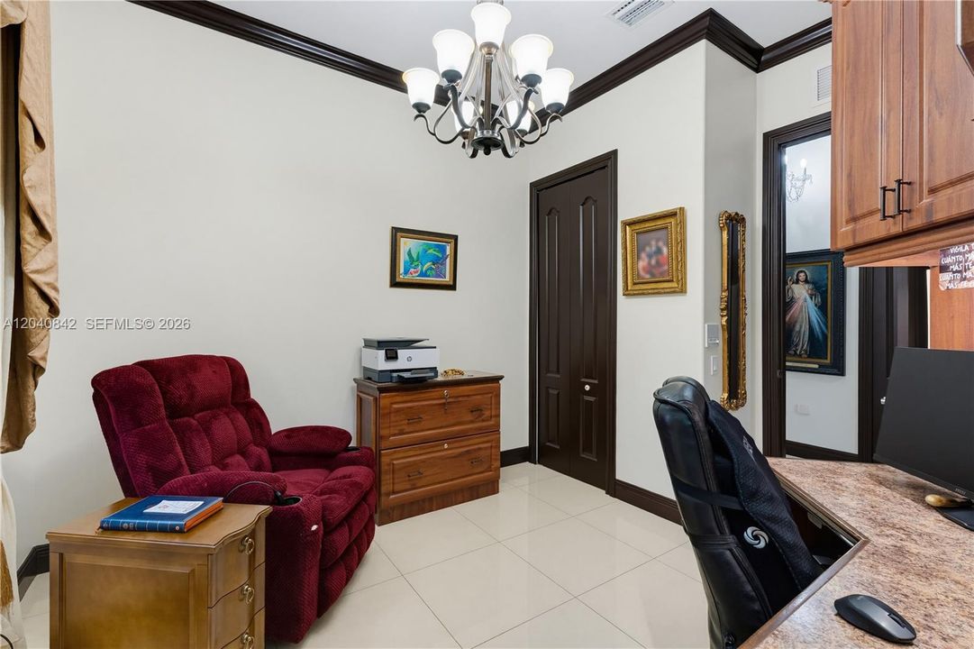 Active With Contract: $883,000 (3 beds, 2 baths, 2150 Square Feet)