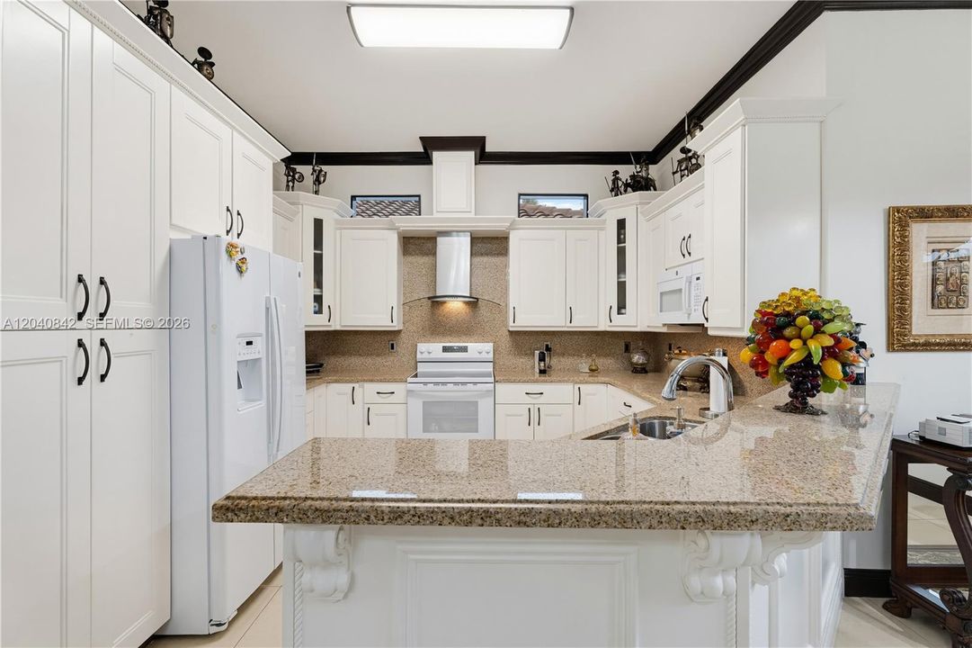 Active With Contract: $883,000 (3 beds, 2 baths, 2150 Square Feet)
