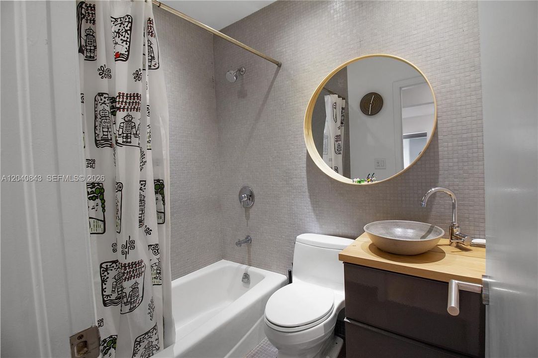 For Rent: $18,000 (4 beds, 4 baths, 3351 Square Feet)