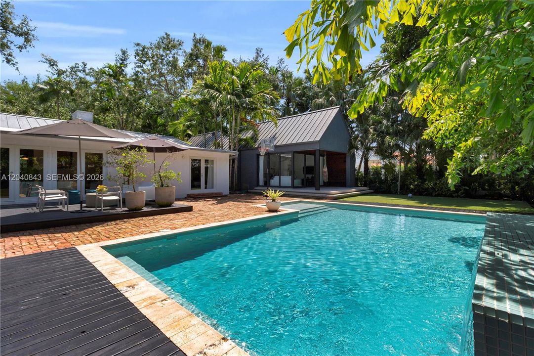 For Rent: $18,000 (4 beds, 4 baths, 3351 Square Feet)