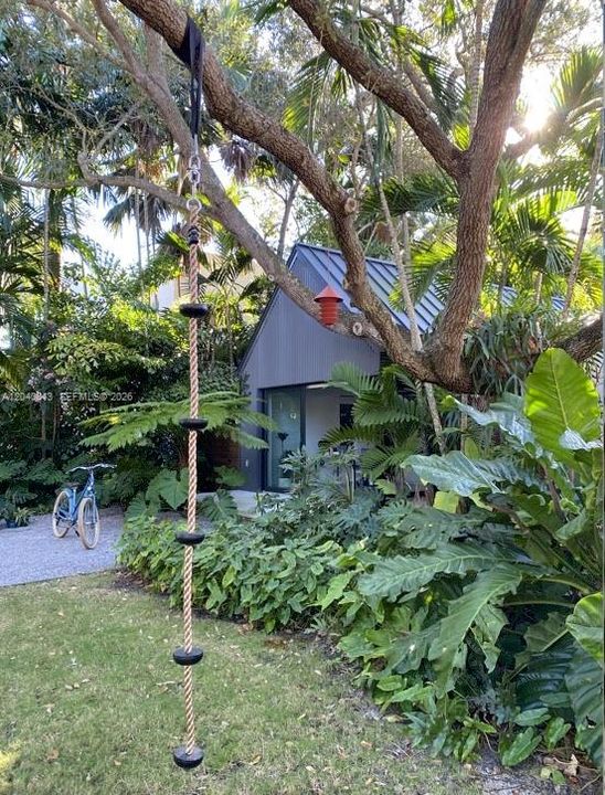 For Rent: $18,000 (4 beds, 4 baths, 3351 Square Feet)