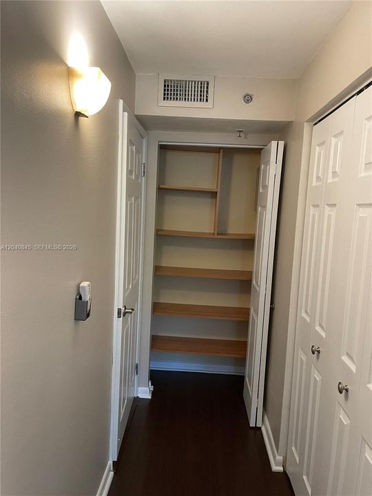 For Rent: $2,700 (2 beds, 2 baths, 1238 Square Feet)