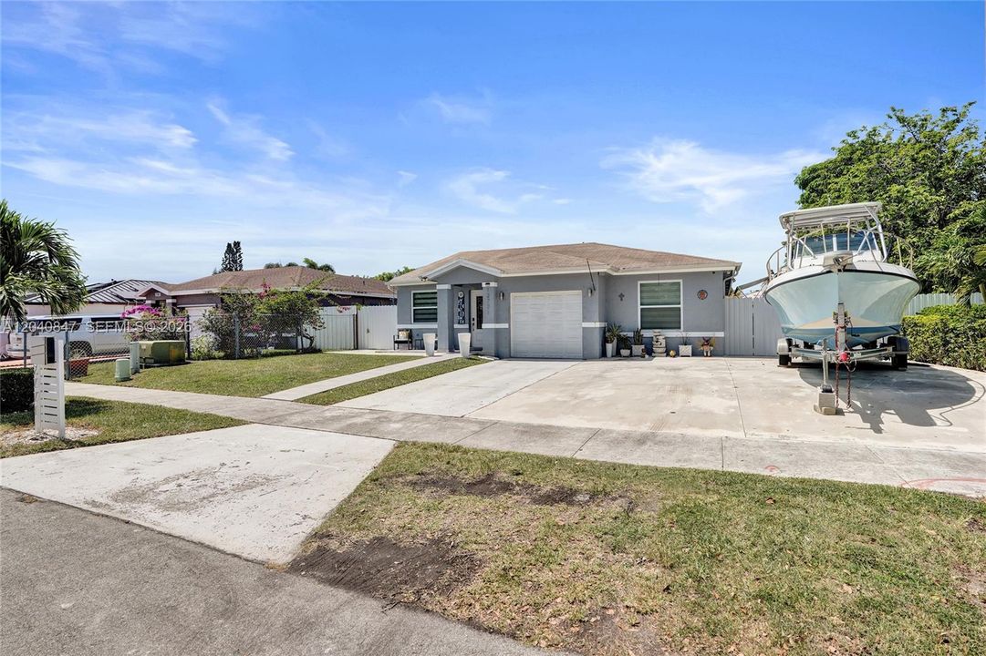 En Venta: $589,000 (3 camas, 2 baños, 1357 Pies cuadrados)