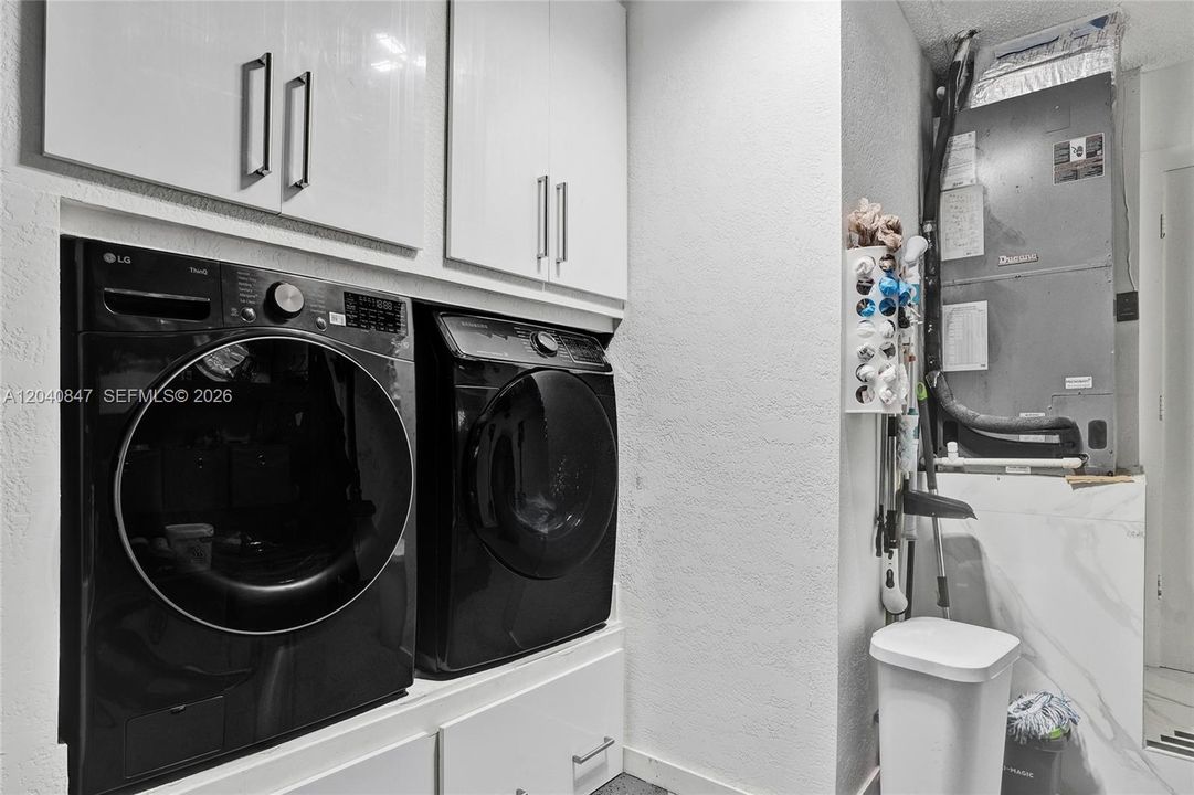En Venta: $589,000 (3 camas, 2 baños, 1357 Pies cuadrados)