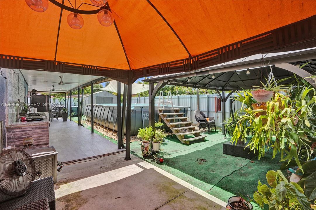 En Venta: $589,000 (3 camas, 2 baños, 1357 Pies cuadrados)