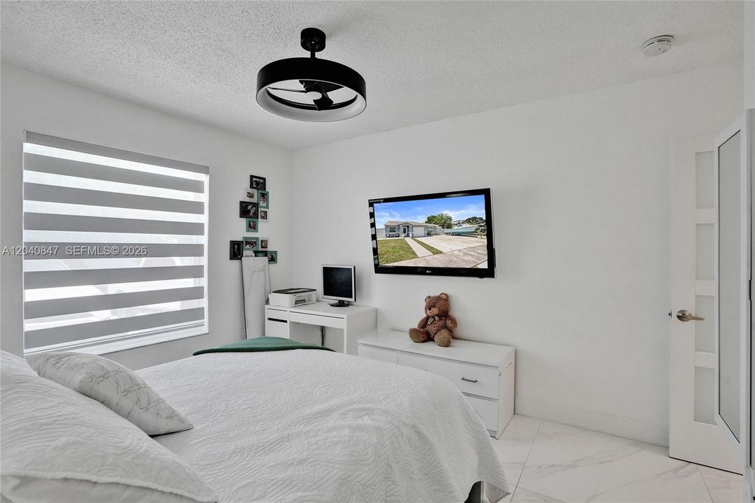 En Venta: $589,000 (3 camas, 2 baños, 1357 Pies cuadrados)