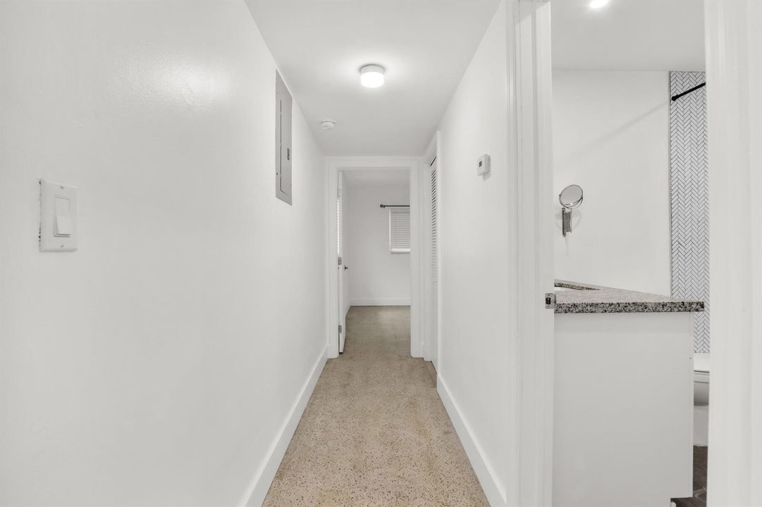 1548 SW 23rd Ct-8