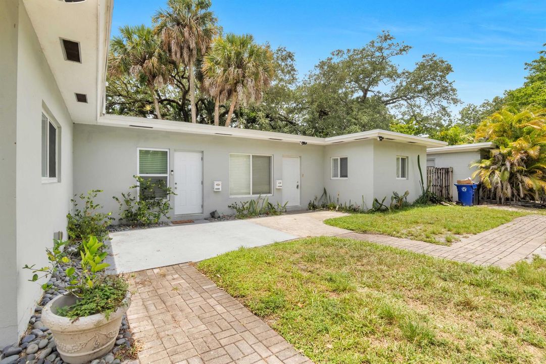 1548 SW 23rd Ct-27