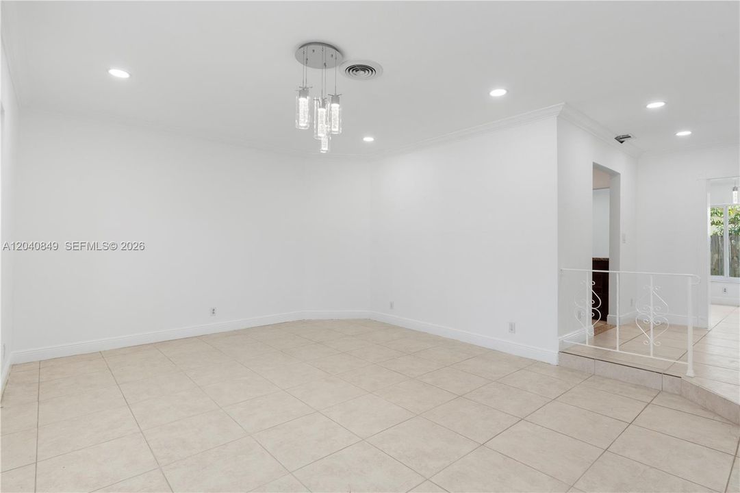 For Sale: $499,990 (3 beds, 2 baths, 1785 Square Feet)