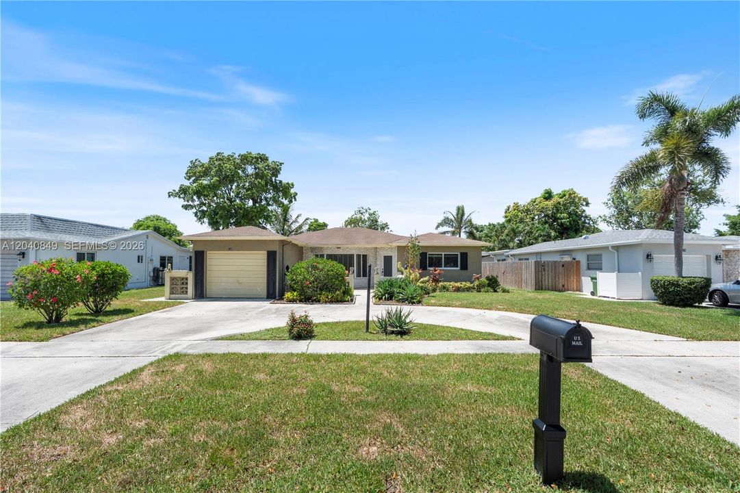 For Sale: $499,990 (3 beds, 2 baths, 1785 Square Feet)