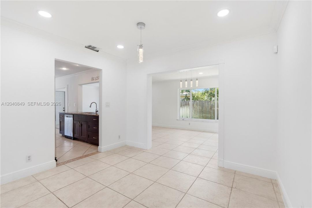 For Sale: $499,990 (3 beds, 2 baths, 1785 Square Feet)