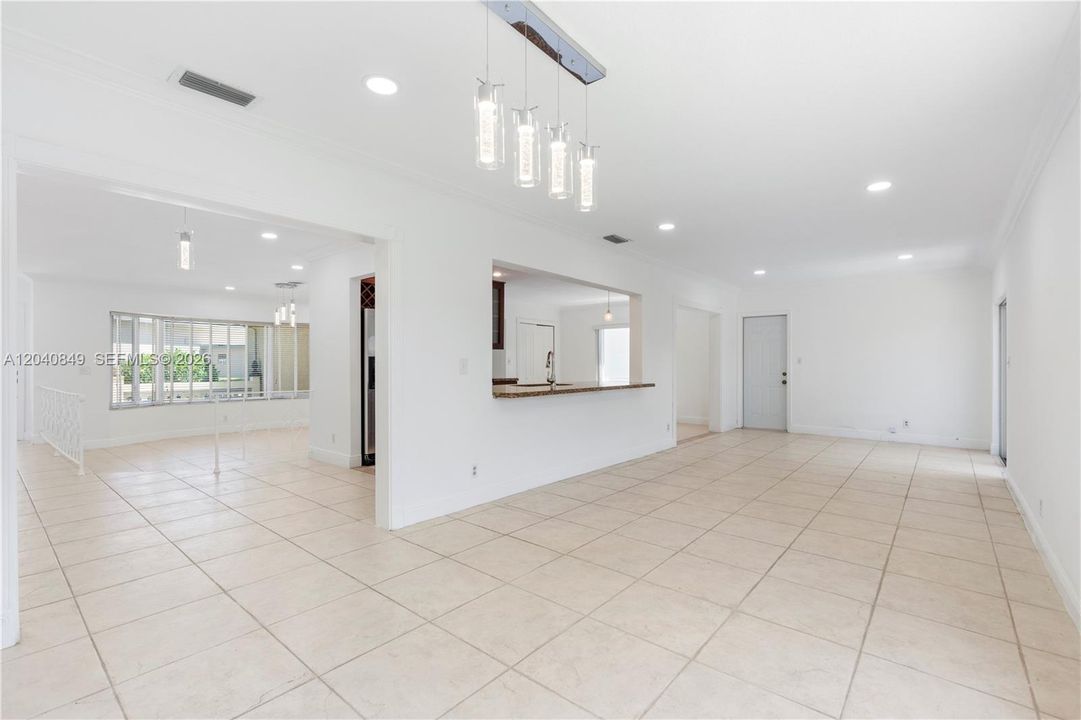For Sale: $499,990 (3 beds, 2 baths, 1785 Square Feet)