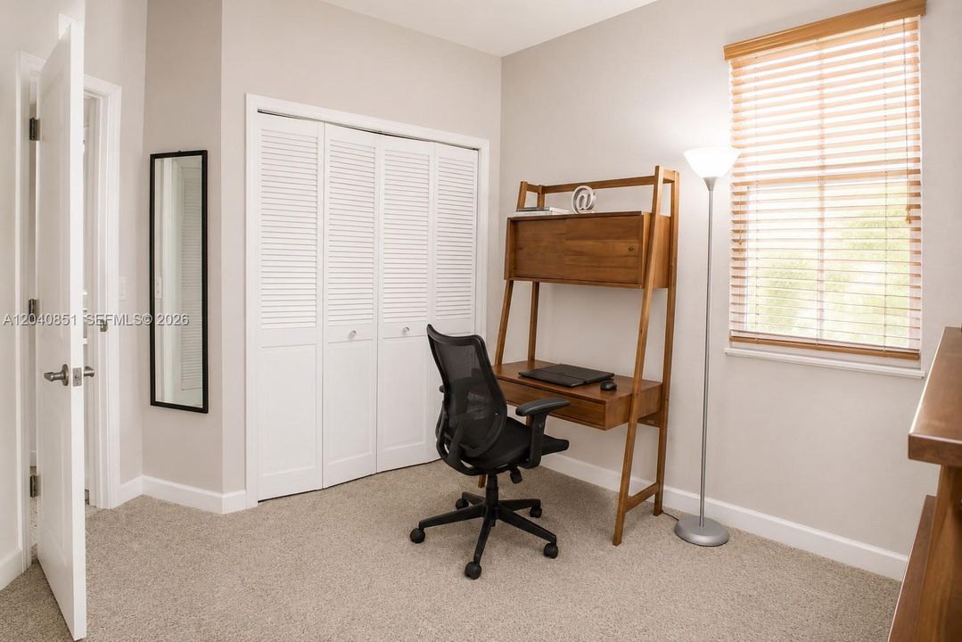 For Sale: $393,000 (3 beds, 2 baths, 1340 Square Feet)