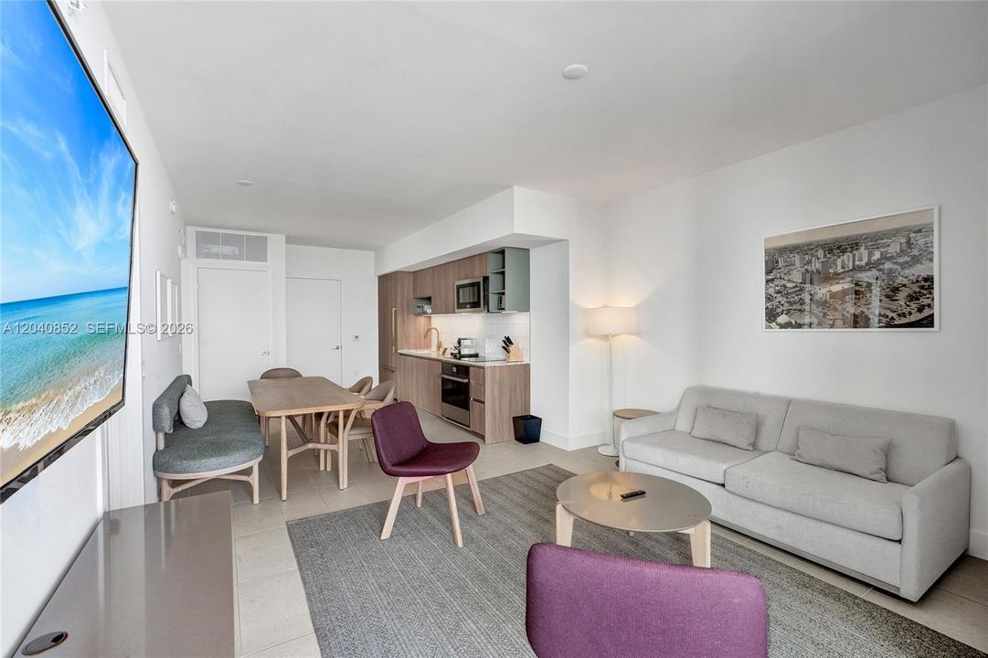 For Sale: $1,350,000 (3 beds, 2 baths, 1230 Square Feet)
