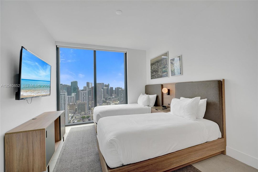 For Sale: $1,350,000 (3 beds, 2 baths, 1230 Square Feet)