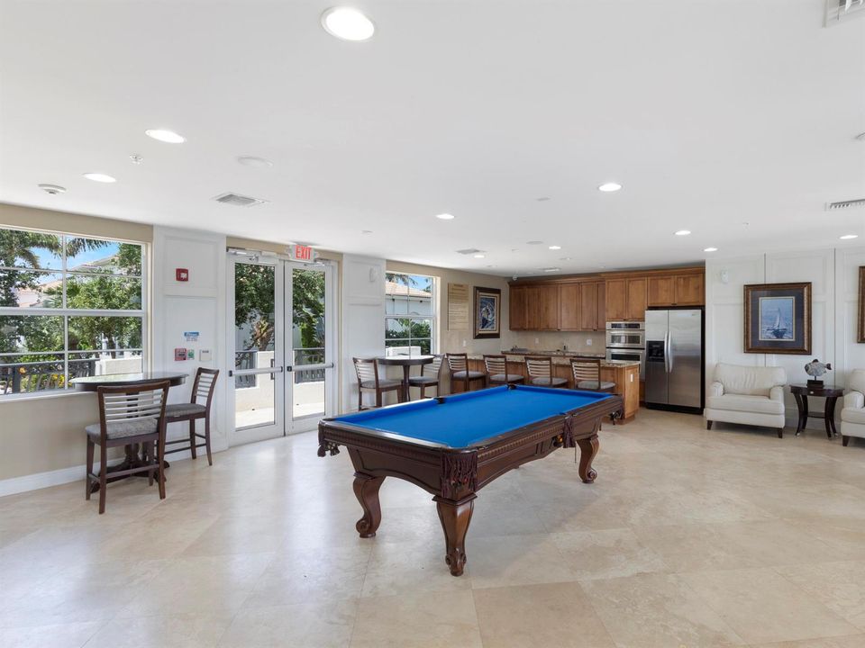 Clubhouse Billiard Bar