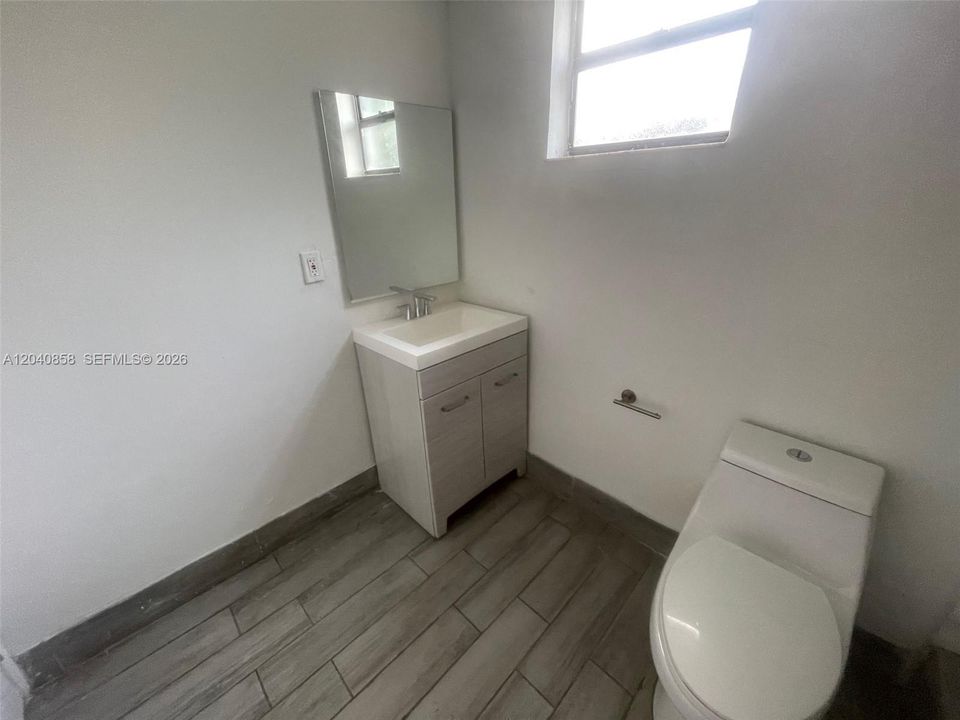 For Rent: $1,700 (1 beds, 1 baths, 525 Square Feet)