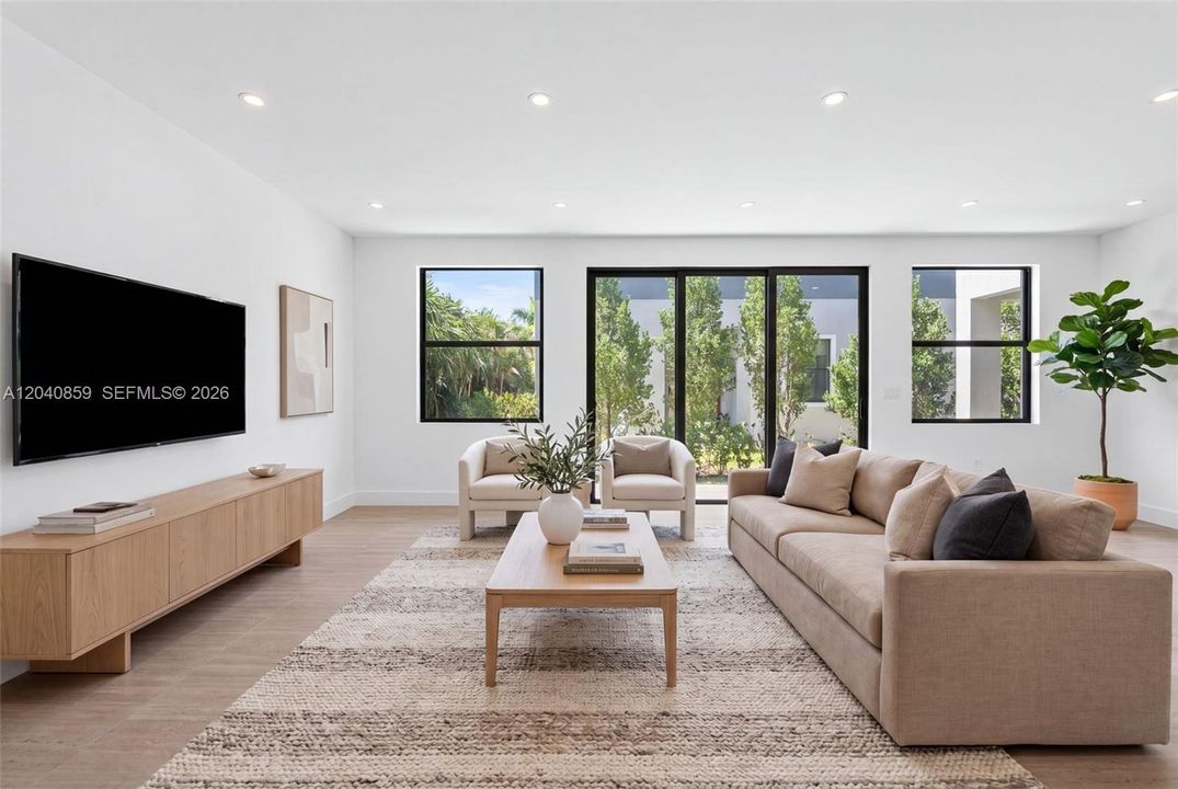 For Sale: $1,749,000 (5 beds, 5 baths, 2600 Square Feet)