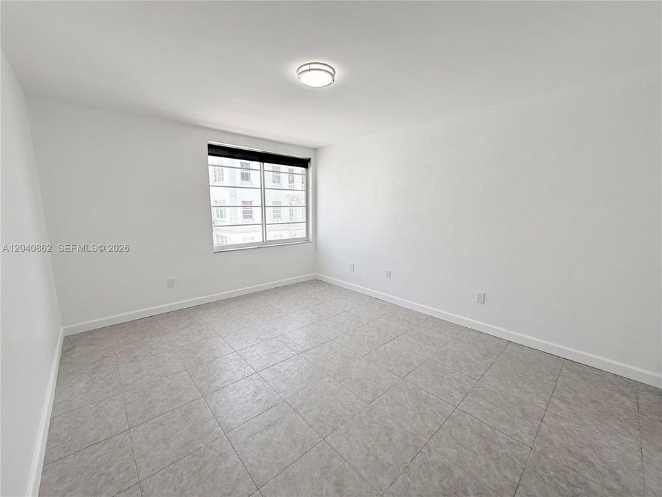 For Rent: $2,400 (1 beds, 1 baths, 650 Square Feet)