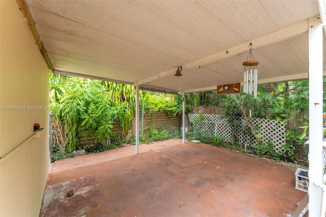 For Sale: $799,000 (2 beds, 1 baths, 1773 Square Feet)