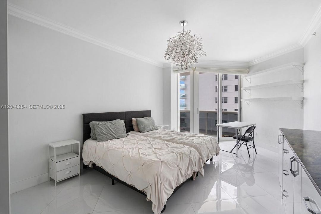 For Sale: $1,599,999 (3 beds, 3 baths, 1650 Square Feet)