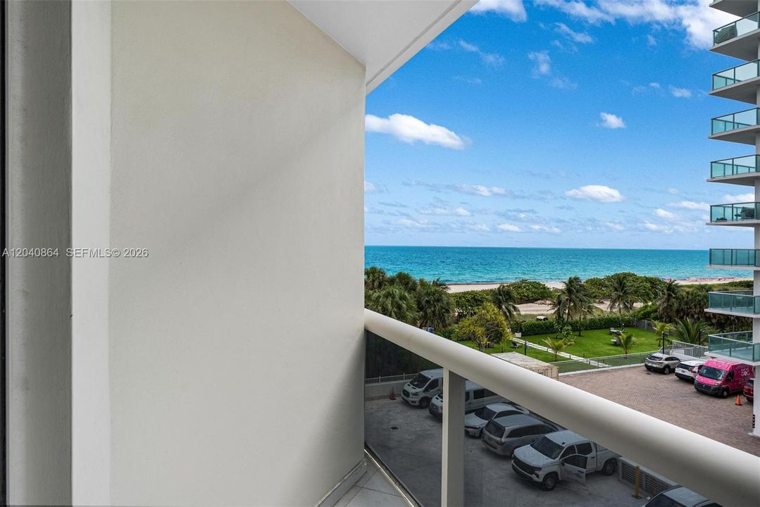 For Sale: $1,599,999 (3 beds, 3 baths, 1650 Square Feet)