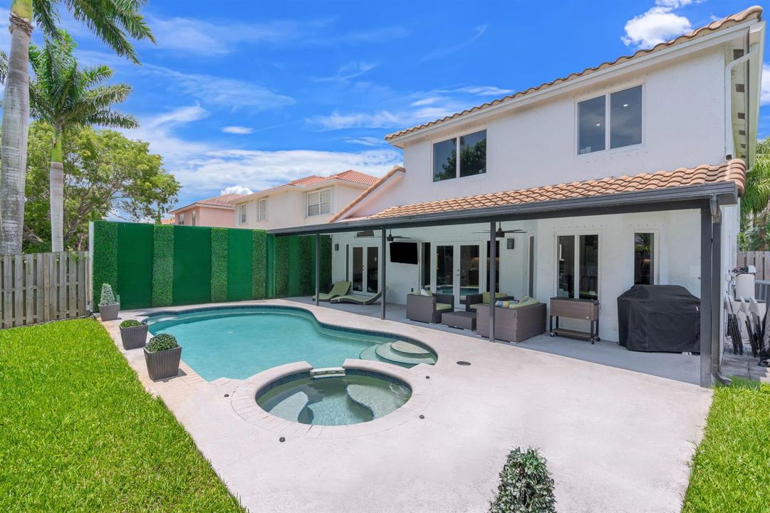 43-web-or-mls-52 Gables Blvd Weston, FL-