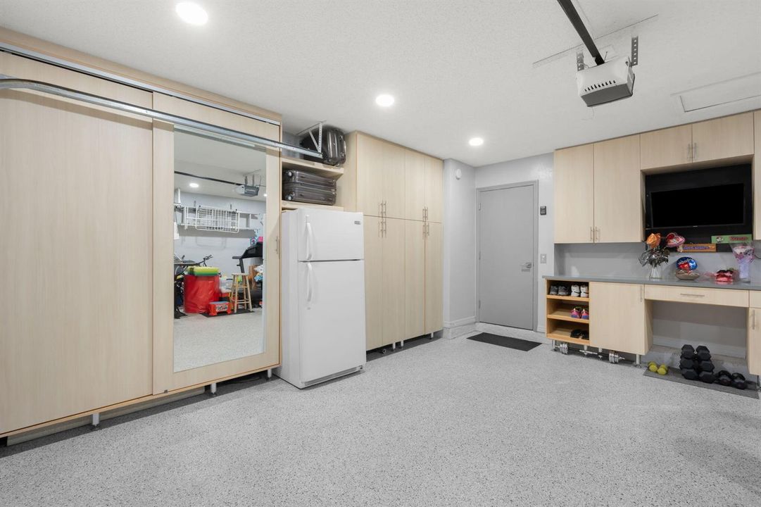 31-web-or-mls-52 Gables Blvd Weston, FL-