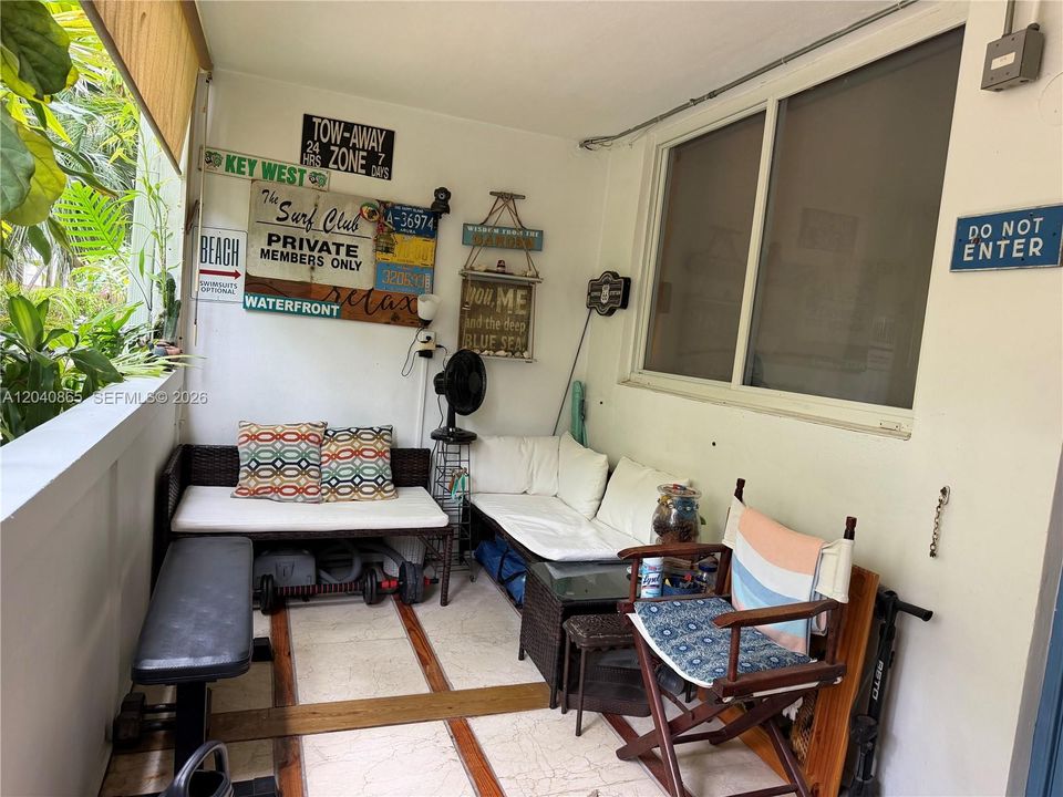En Venta: $315,000 (1 camas, 1 baños, 810 Pies cuadrados)