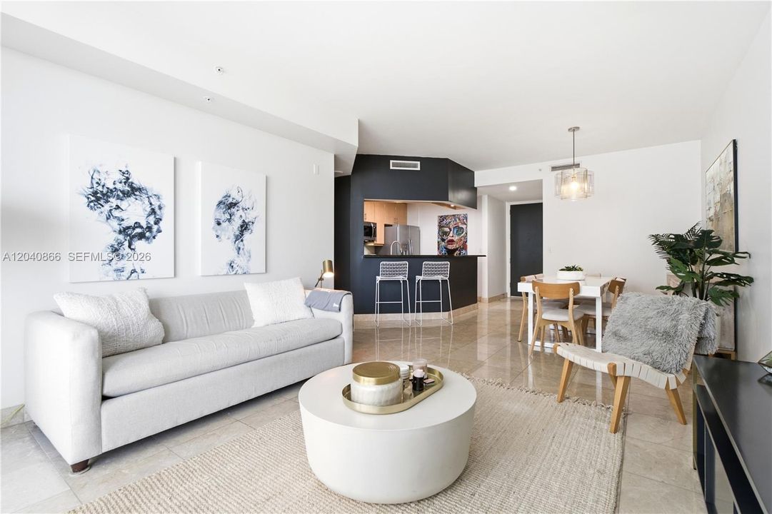 For Rent: $3,750 (1 beds, 1 baths, 878 Square Feet)