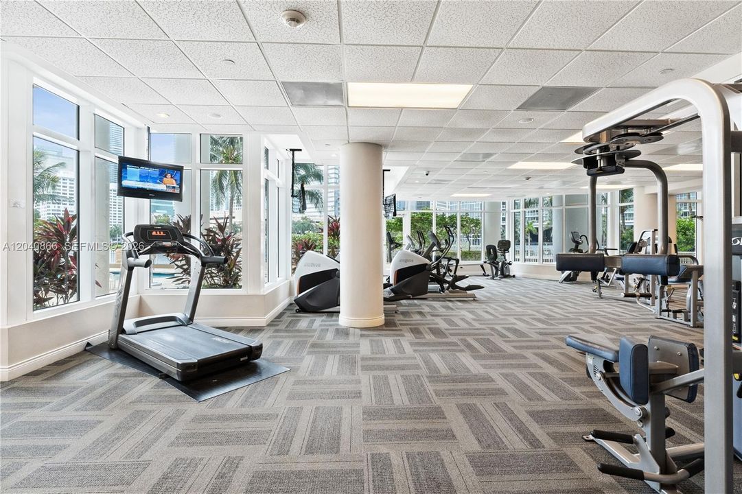 For Rent: $3,750 (1 beds, 1 baths, 878 Square Feet)