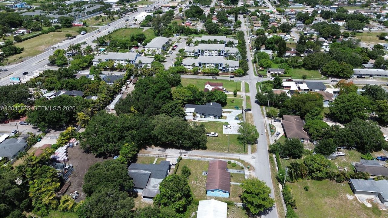 For Sale: $1,500,000 (0.91 acres)