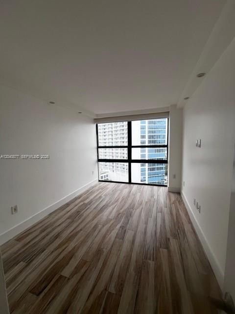 For Rent: $3,300 (2 beds, 2 baths, 990 Square Feet)