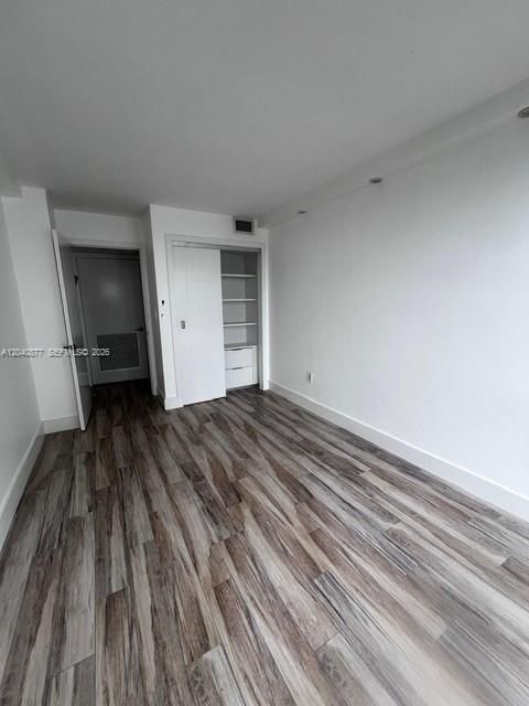 For Rent: $3,300 (2 beds, 2 baths, 990 Square Feet)