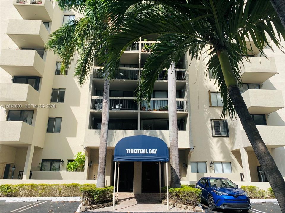 For Rent: $2,275 (1 beds, 1 baths, 534 Square Feet)