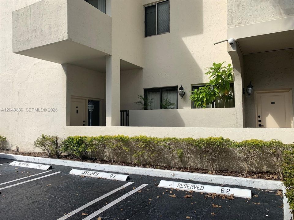 For Rent: $2,275 (1 beds, 1 baths, 534 Square Feet)