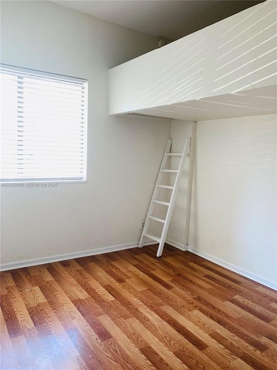 For Rent: $2,275 (1 beds, 1 baths, 534 Square Feet)