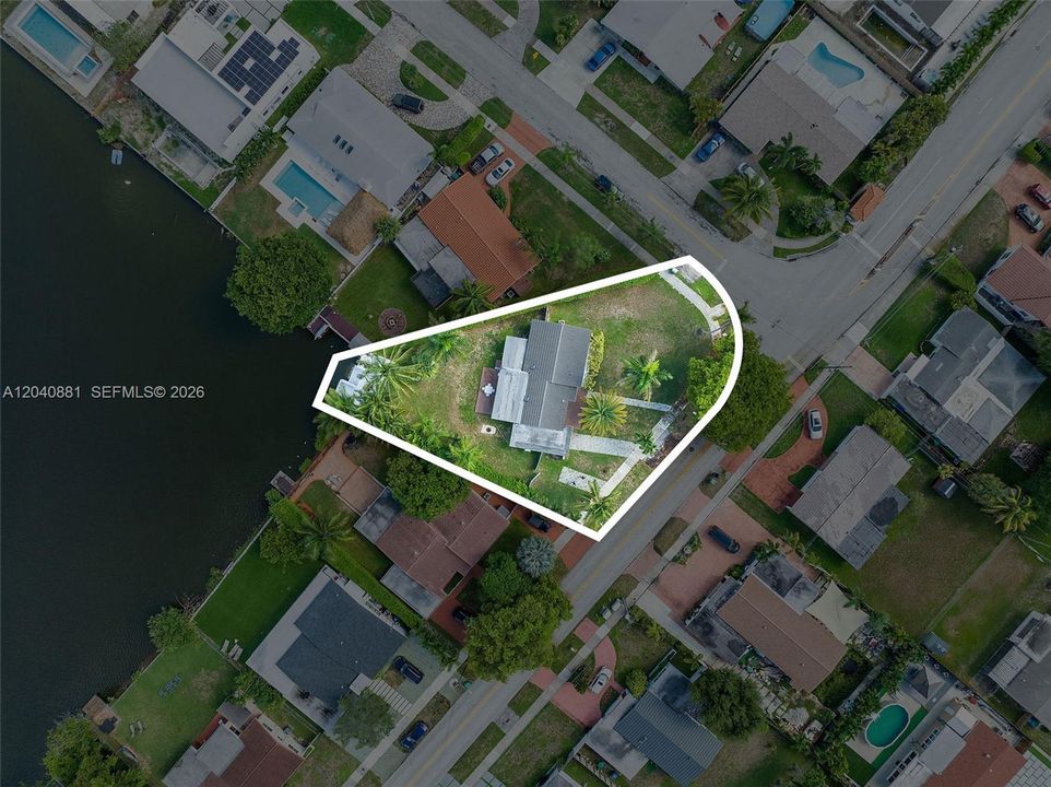 For Rent: $5,800 (4 beds, 3 baths, 2400 Square Feet)